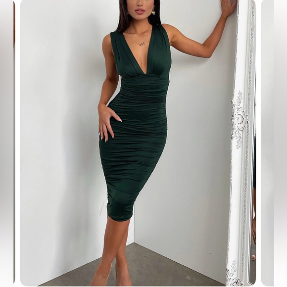 That’s So Fetch US - Trixie Midi Dress - Emerald - Picture 1 of 10